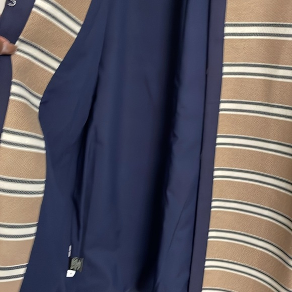 And Taylor blazer gently used - Picture 3 of 5